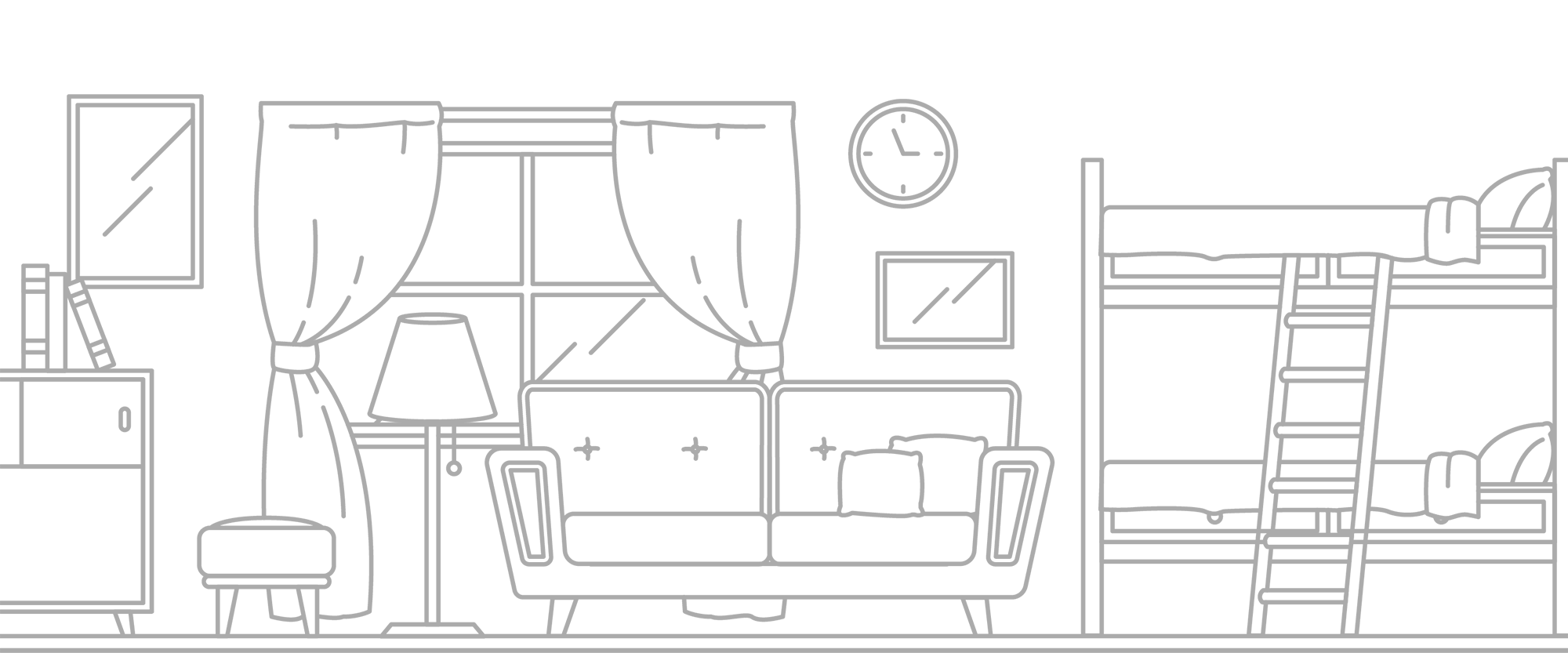 Sur l'image de cet appartement on trouve sur la droite un lit superposé. Au centre, au premier plan on trouve un canapé, une lampe et à l'arriere plan il y a un cadre, une horloge et une fenêtre avec rideaux. à gauche il y a un meuble.